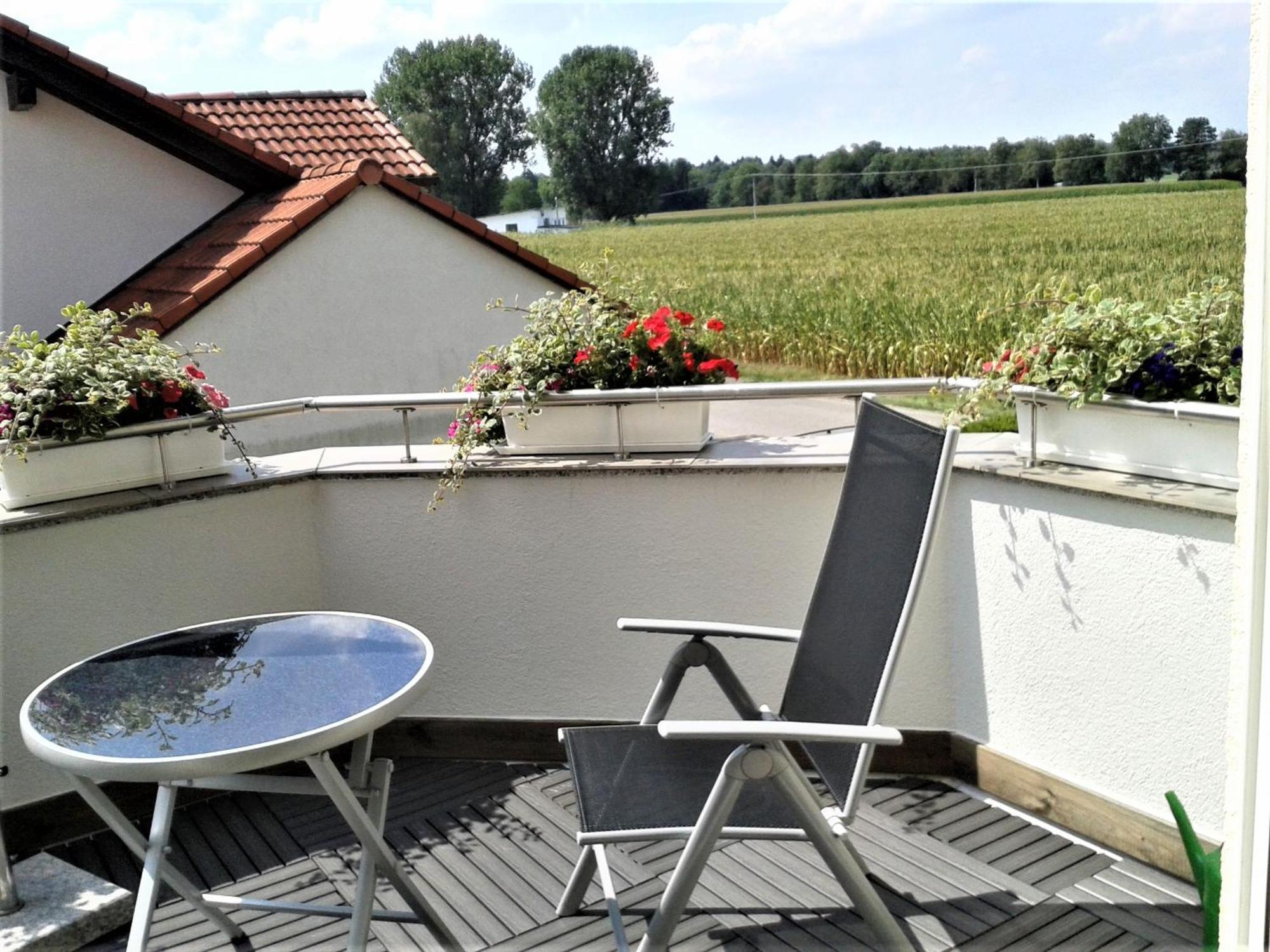 Ferienwohnung Beim Ried Bad Waldsee Esterno foto